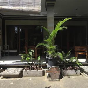 https://rumah-ary-homestay-spa.ubudhotelsnow.com